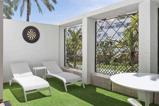 1 soveværelse Lejlighed til salg i La Cala de Mijas, Mijas med swimmingpool garage - € 295.000 (Ref: 9972077)