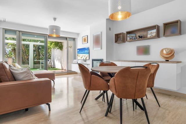 Apartamento de 1 habitación en La Cala de Mijas, Mijas en venta con piscina garaje - 295.000 € (Ref: 9972077)