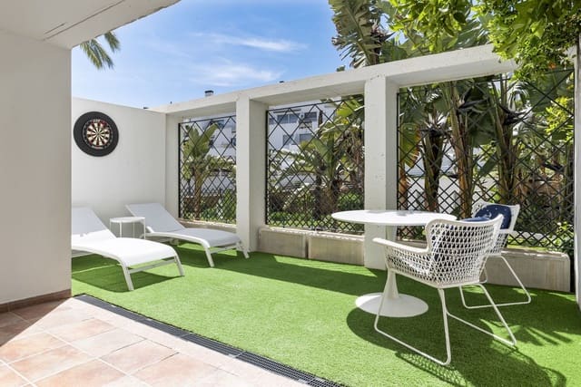 Apartamento de 1 habitación en La Cala de Mijas, Mijas en venta con piscina garaje - 295.000 € (Ref: 9972077)
