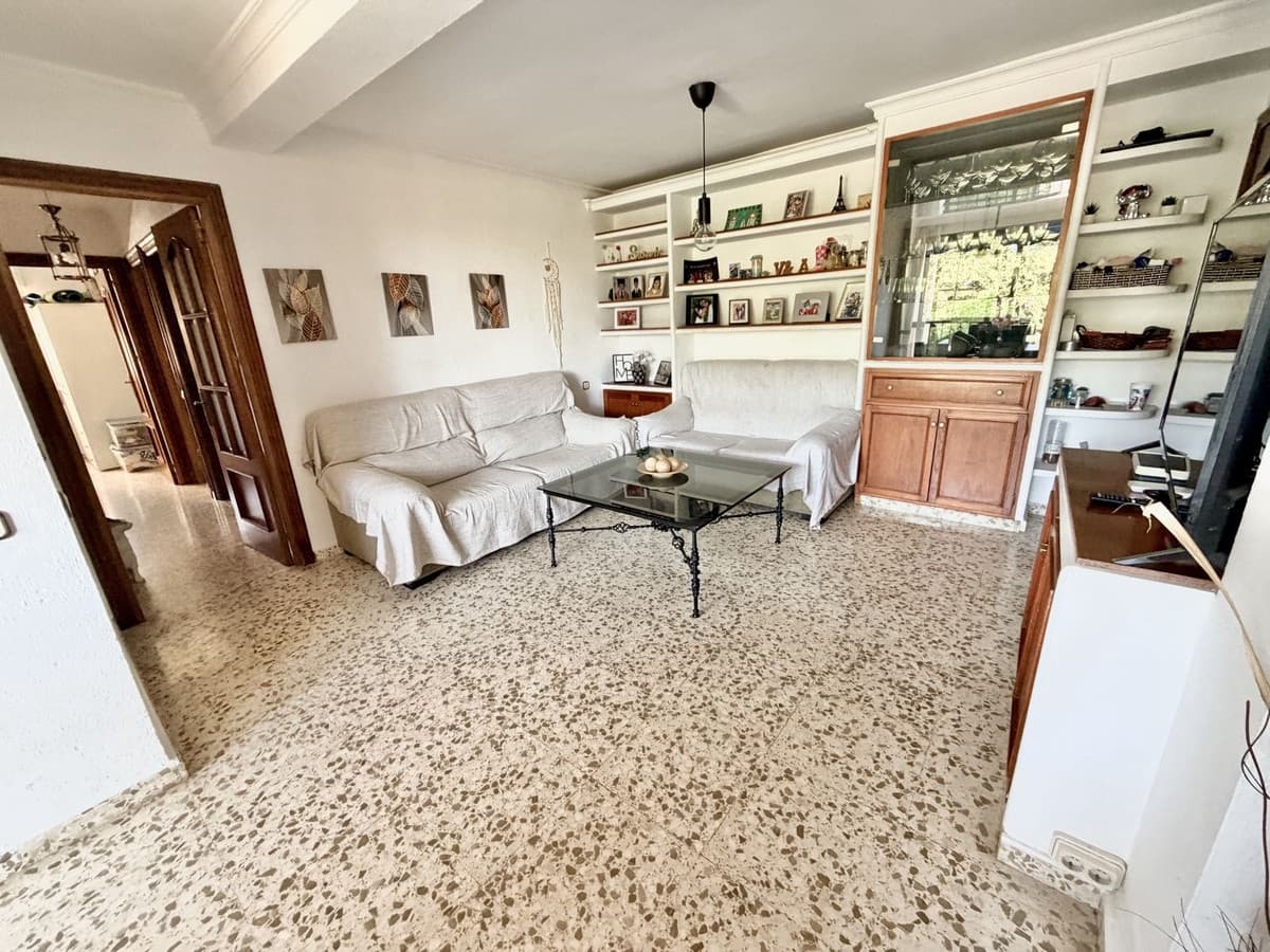 4 slaapkamer Appartement te koop in Marbella - € 339.000 (Ref: 9972079)