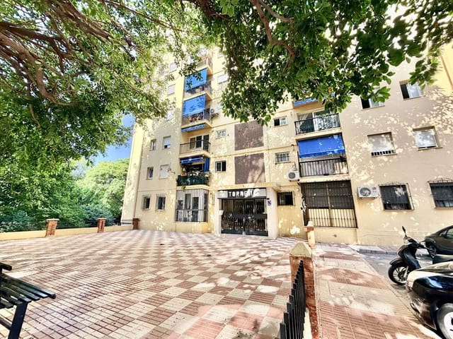 4 slaapkamer Appartement te koop in Marbella - € 339.000 (Ref: 9972079)
