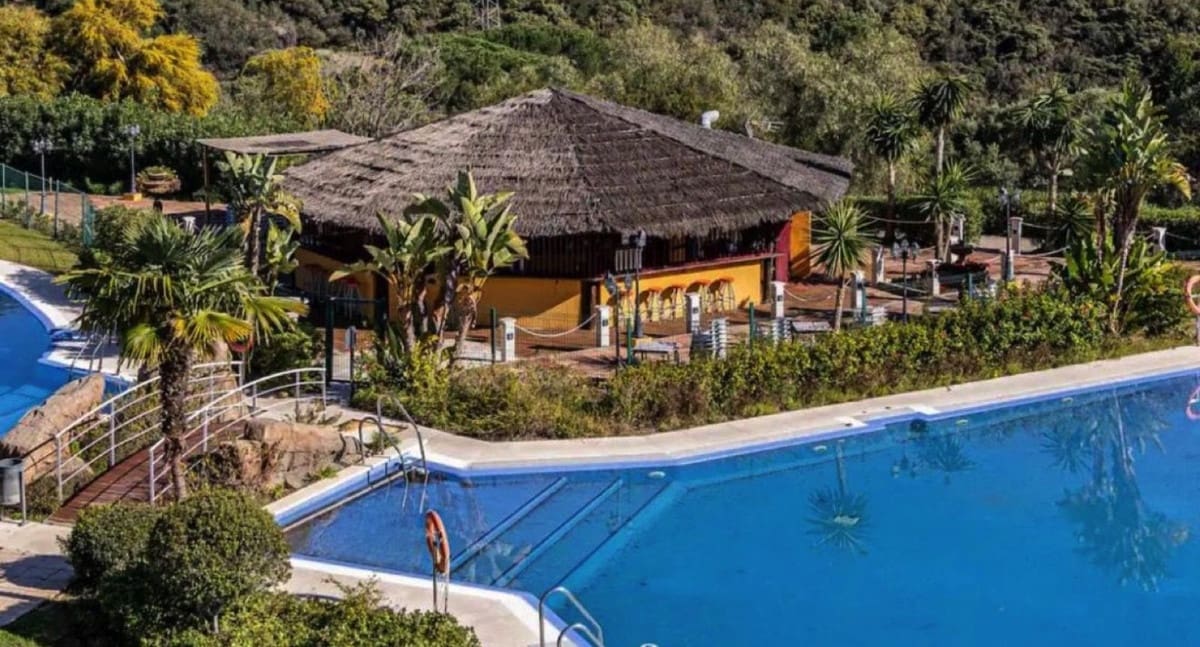 Apartamento de 1 habitación en Benahavís en venta con piscina garaje - 310.000 € (Ref: 9972082)