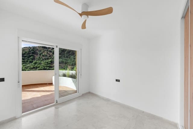 2 slaapkamer Appartement te koop in Calahonda, Mijas met zwembad - € 325.000 (Ref: 9972087)