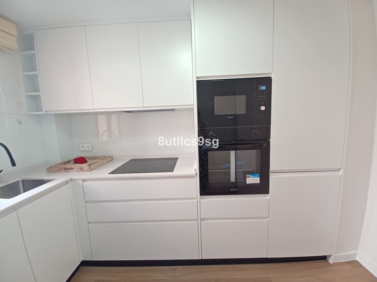 3 bedroom Apartment for sale in Benahavis with pool - € 415,000 (Ref: 9972089)