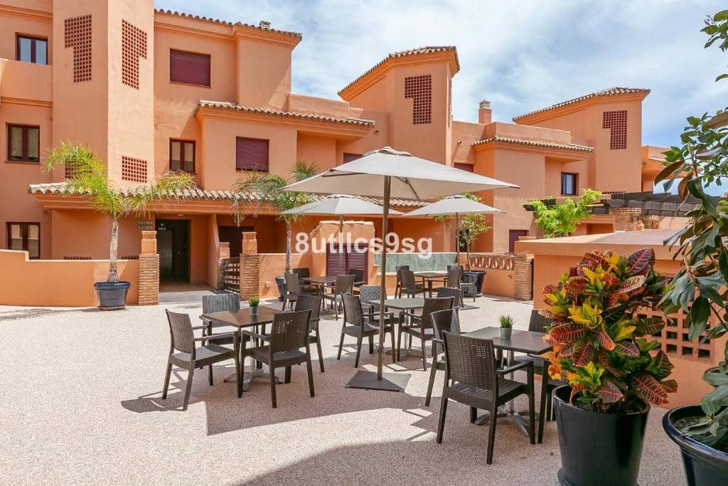 3 bedroom Apartment for sale in Benahavis with pool - € 415,000 (Ref: 9972089)