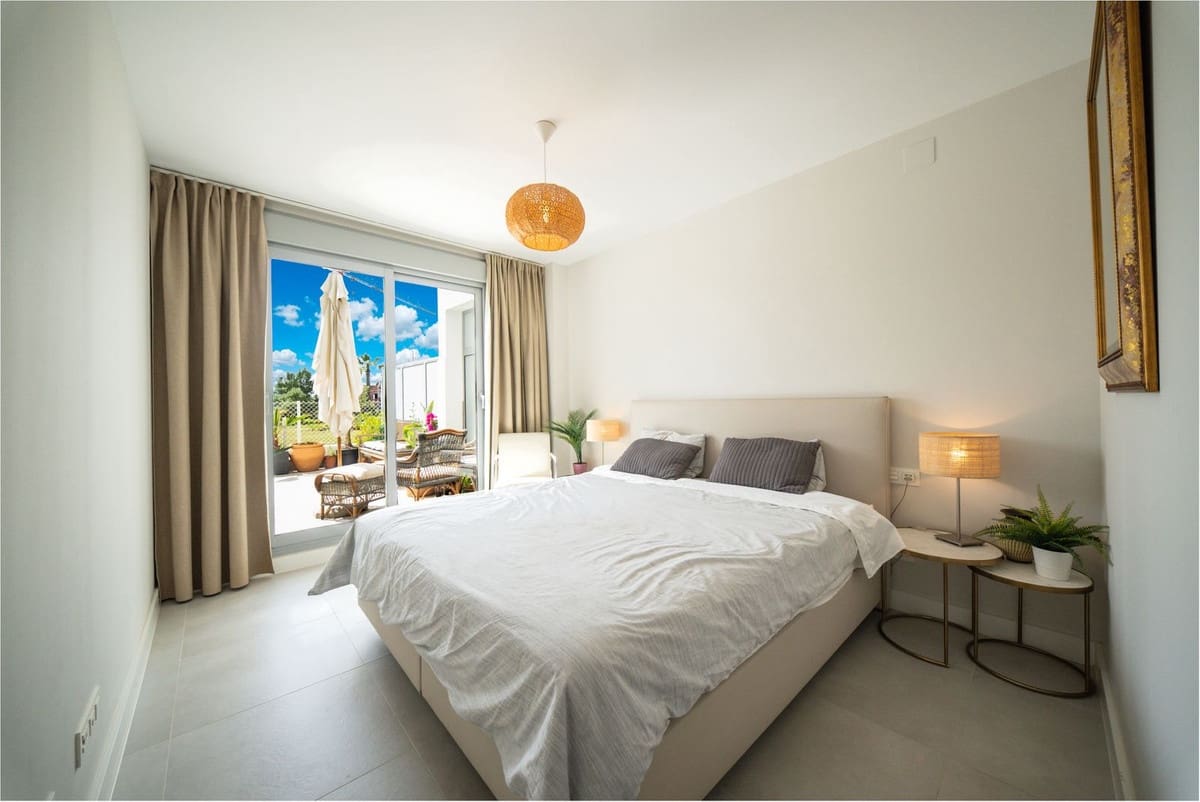 Apartamento de 2 habitaciones en El Faro en venta con piscina garaje - 475.000 € (Ref: 9972090)