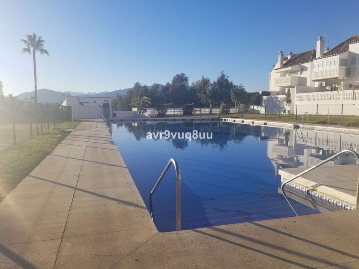 2 soverom Leilighet til salgs i Mijas Golf med svømmebasseng - € 299 950 (Ref: 9972092)