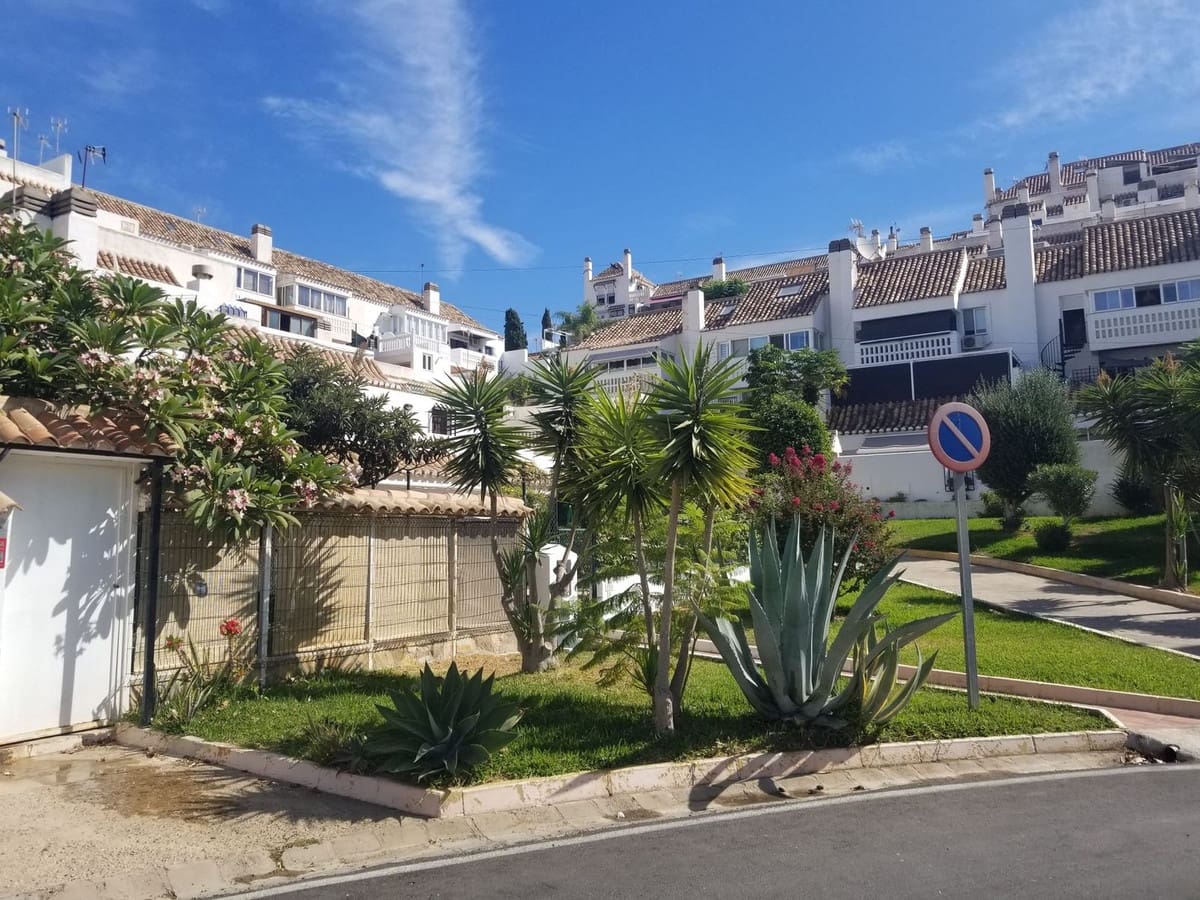 2 soverom Leilighet til salgs i Mijas Golf med svømmebasseng - € 299 950 (Ref: 9972092)