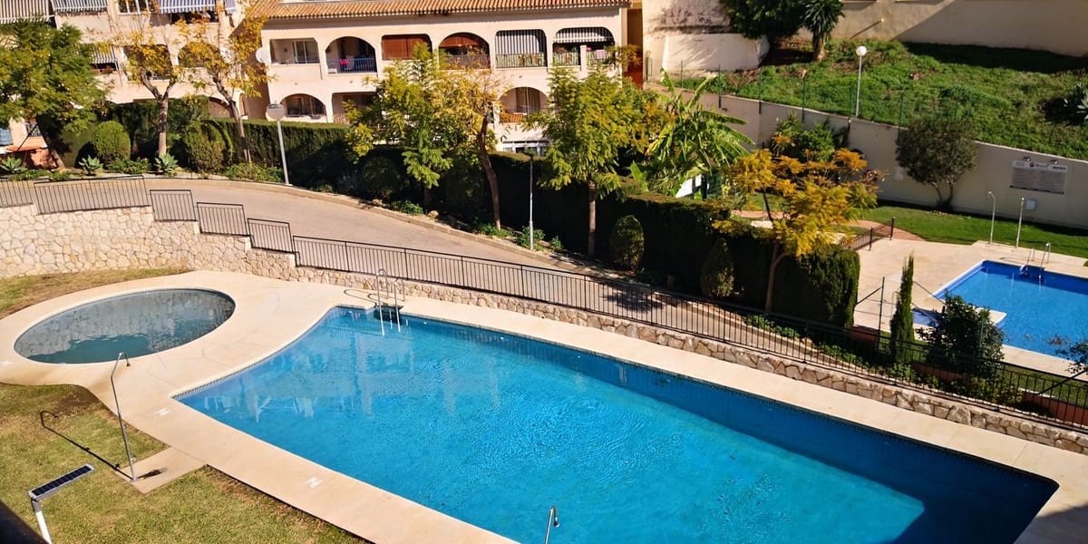 1 soverom Leilighet til salgs i Benalmadena Costa med svømmebasseng - € 270 000 (Ref: 9972093)