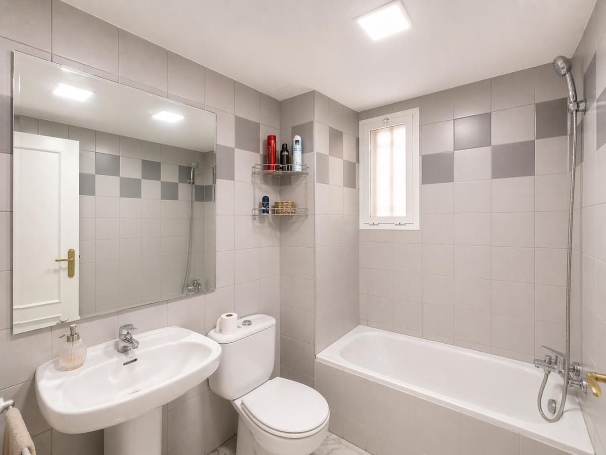 2 soverom Leilighet til salgs i Torremolinos med svømmebasseng - € 314 000 (Ref: 9972094)
