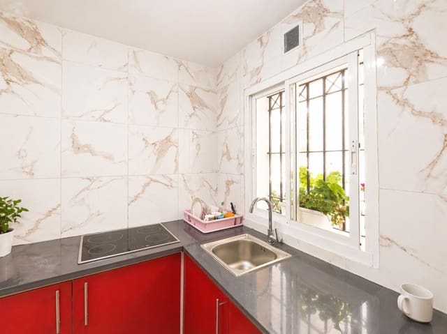 2 soverom Leilighet til salgs i Torremolinos med svømmebasseng - € 314 000 (Ref: 9972094)