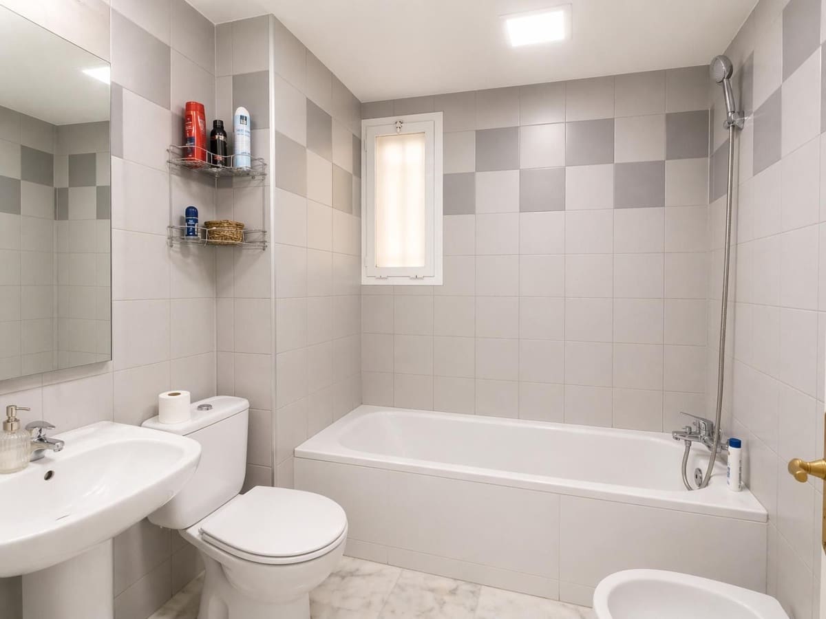 2 soverom Leilighet til salgs i Torremolinos med svømmebasseng - € 314 000 (Ref: 9972094)