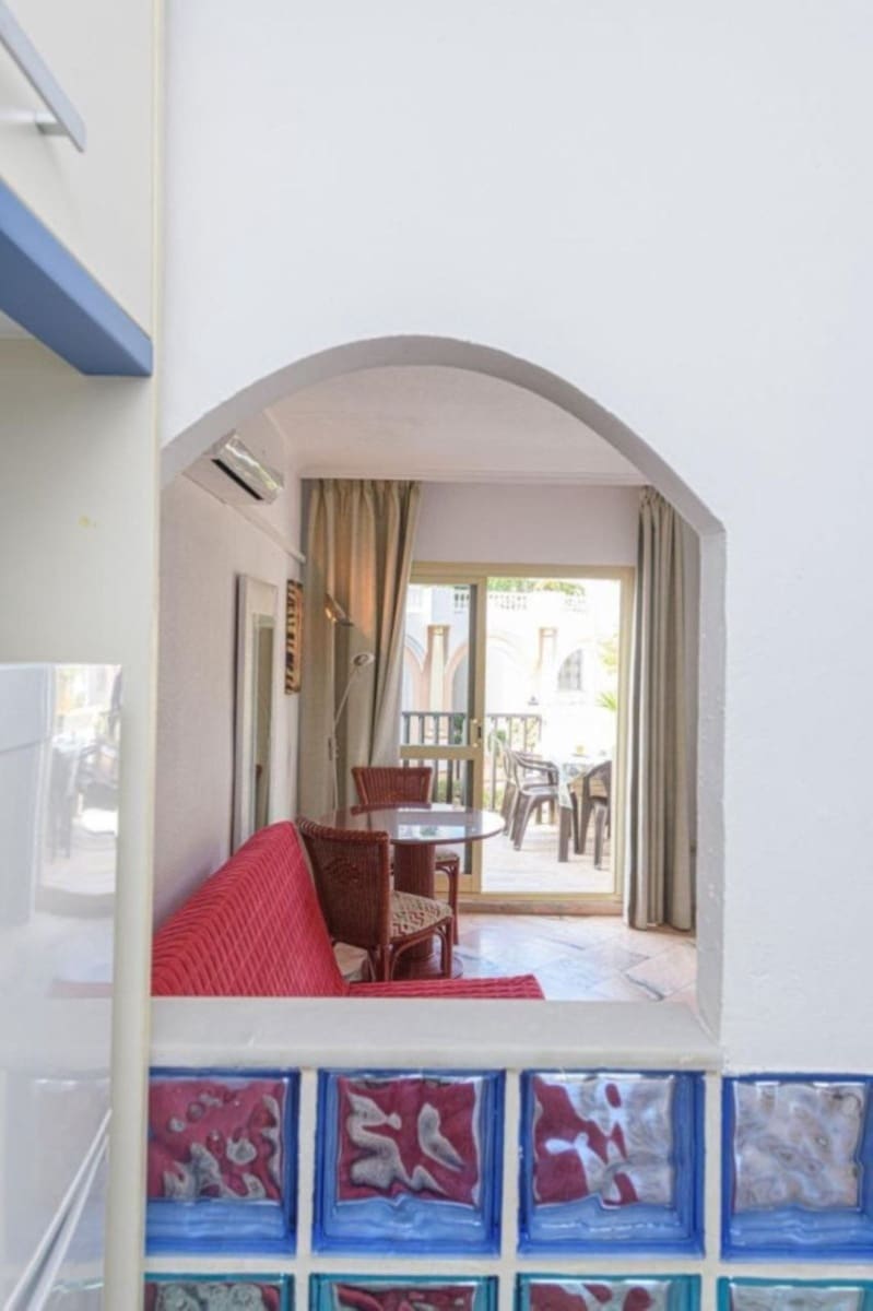1 bedroom Apartment for sale in Elviria with pool garage - € 370,000 (Ref: 9972095)