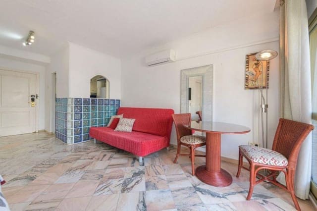 1 soveværelse Lejlighed til salg i Elviria, Marbella med swimmingpool garage - € 370.000 (Ref: 9972095)