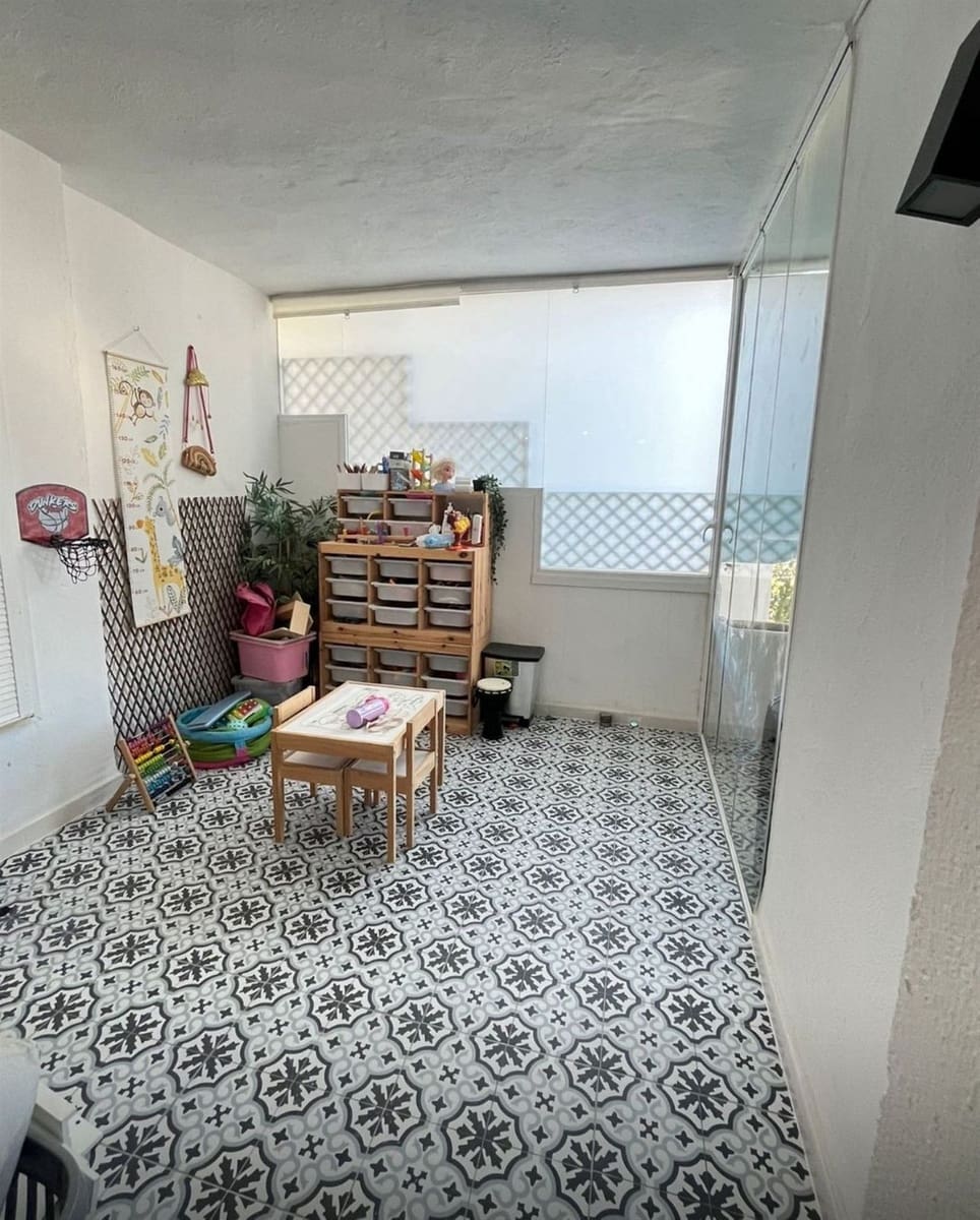 2 slaapkamer Appartement te koop in Artola met zwembad - € 329.000 (Ref: 9972098)