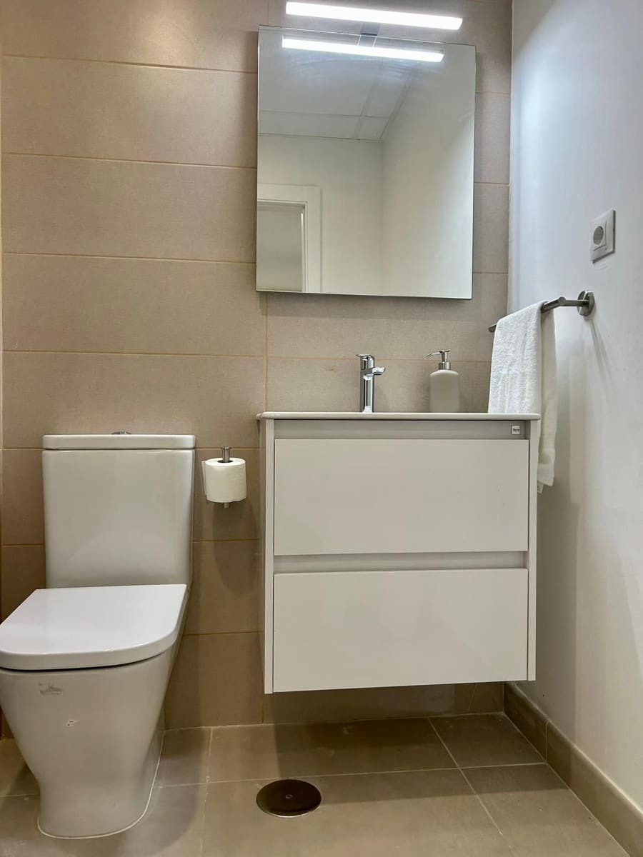 2 Zimmer Apartment zu verkaufen in Estepona mit Pool - 399.000 € (Ref: 9972100)