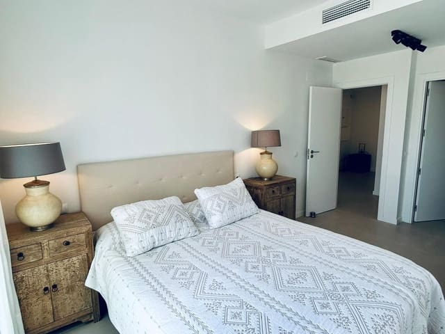 2 Zimmer Apartment zu verkaufen in Estepona mit Pool - 399.000 € (Ref: 9972100)