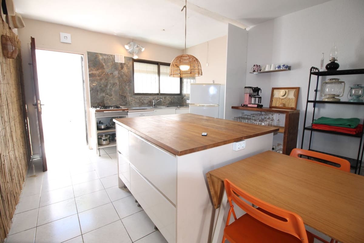 2 makuuhuone Huoneisto myytävänä paikassa La Cala de Mijas mukana uima-altaan - 275 000 € (Ref: 9972101)