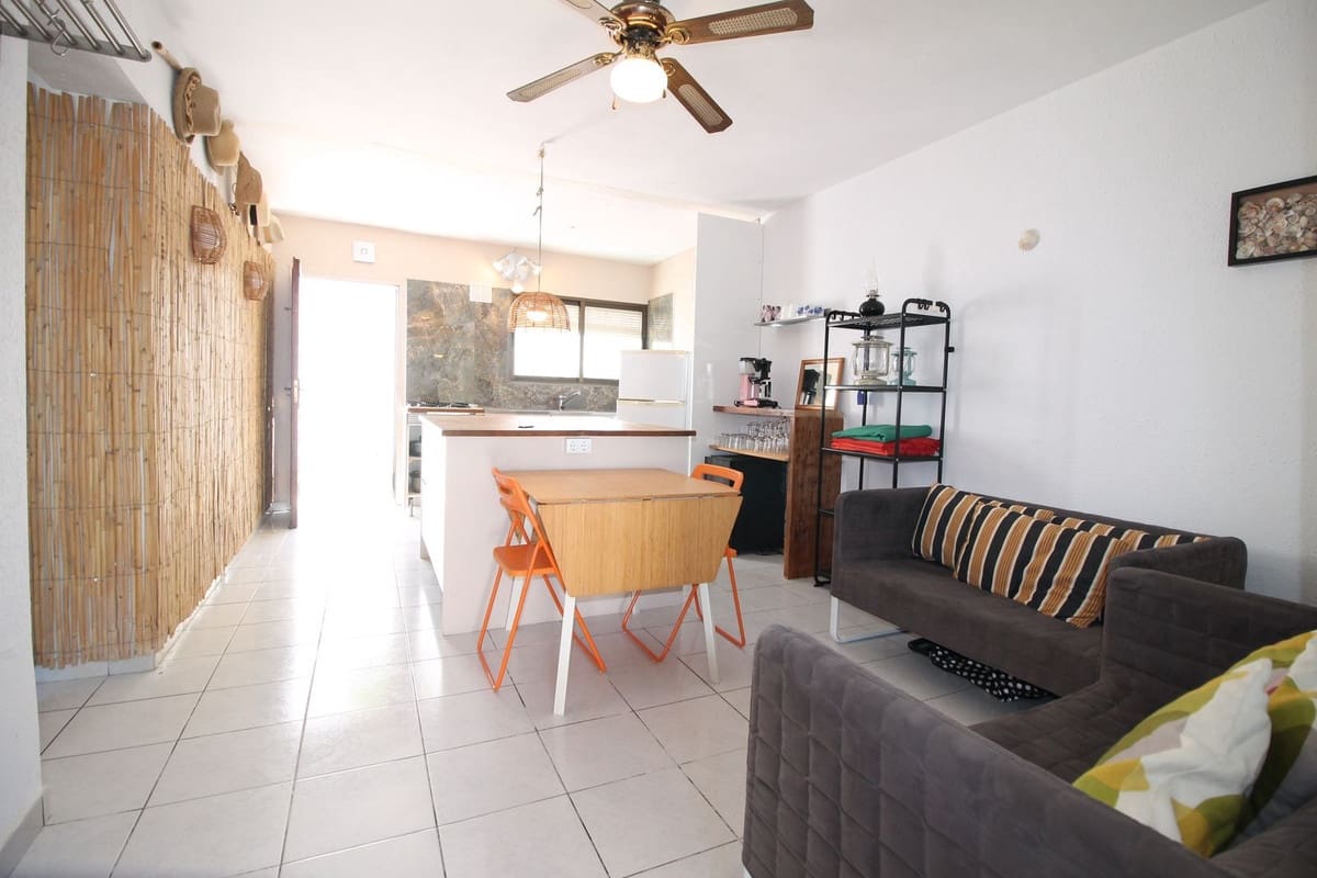2 makuuhuone Huoneisto myytävänä paikassa La Cala de Mijas mukana uima-altaan - 275 000 € (Ref: 9972101)