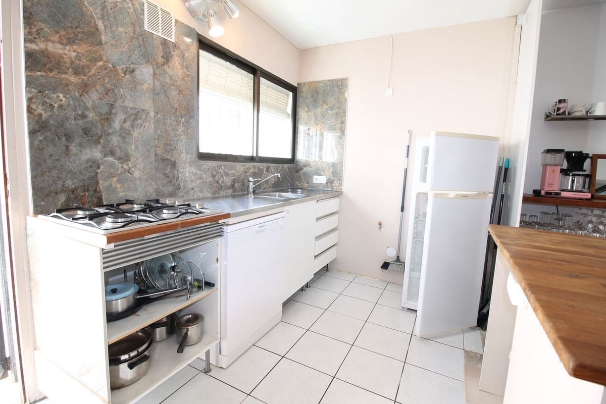 2 makuuhuone Huoneisto myytävänä paikassa La Cala de Mijas mukana uima-altaan - 275 000 € (Ref: 9972101)