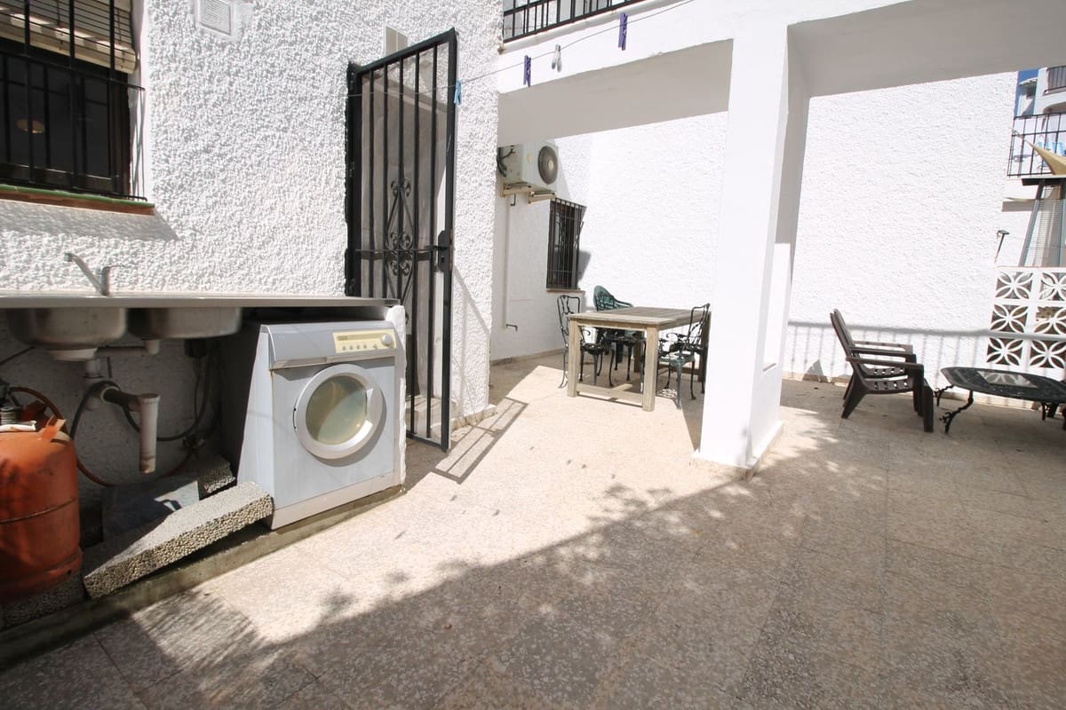 2 makuuhuone Huoneisto myytävänä paikassa La Cala de Mijas mukana uima-altaan - 275 000 € (Ref: 9972101)