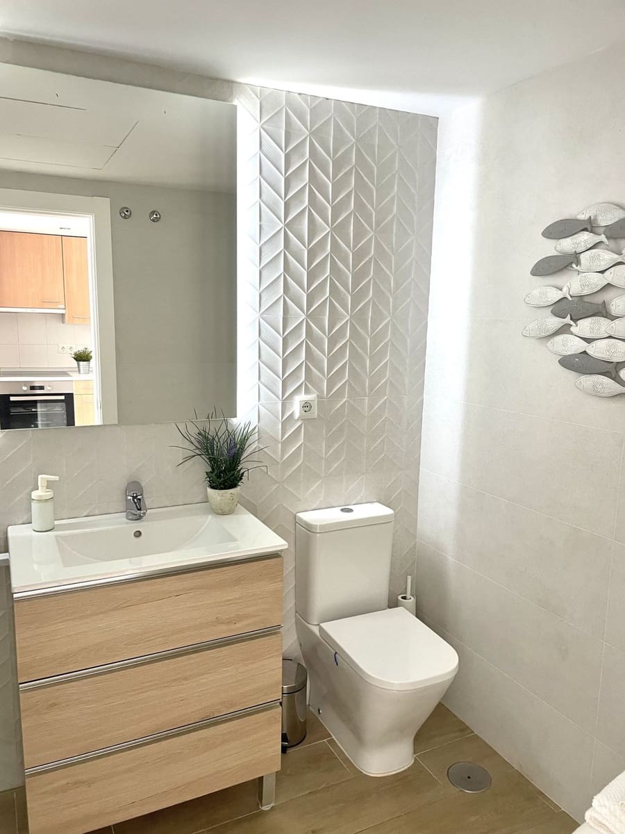 1 bedroom Apartment for sale in Benalmadena with pool - € 270,000 (Ref: 9972102)