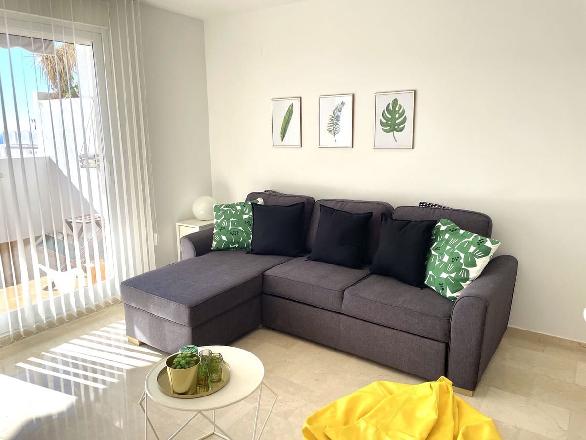 1 bedroom Apartment for sale in Benalmadena with pool - € 270,000 (Ref: 9972102)