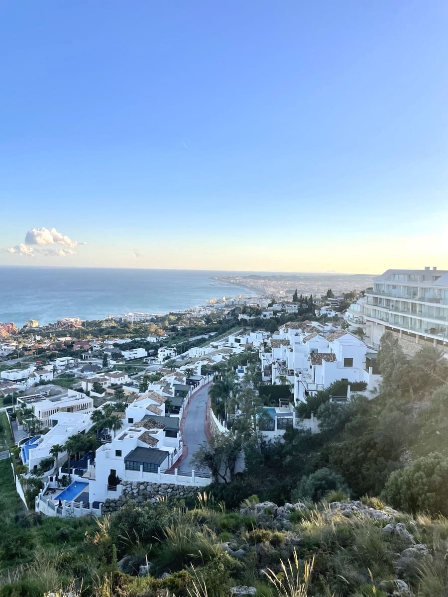 1 bedroom Apartment for sale in Benalmadena with pool - € 270,000 (Ref: 9972102)