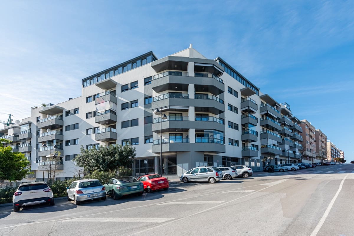 Apartamento de 3 habitaciones en Las Lagunas de Mijas en venta con piscina - 349.000 € (Ref: 9972103)