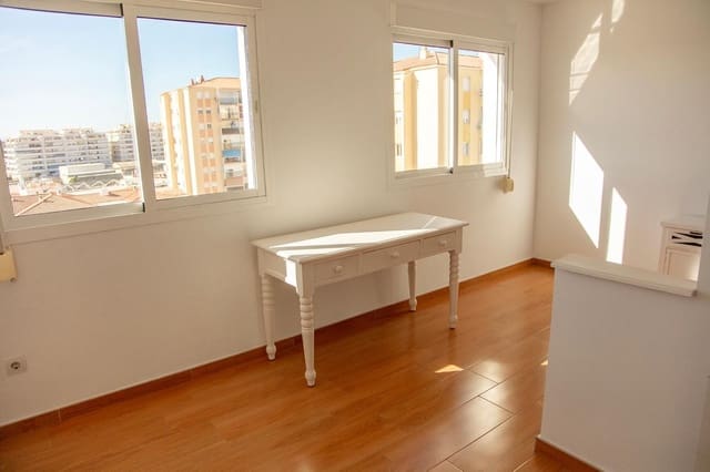 4 soveværelse Lejlighed til salg i San Pedro de Alcantara, Marbella - € 388.000 (Ref: 9972106)