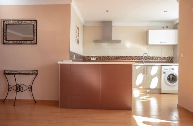 4 soveværelse Lejlighed til salg i San Pedro de Alcantara, Marbella - € 388.000 (Ref: 9972106)