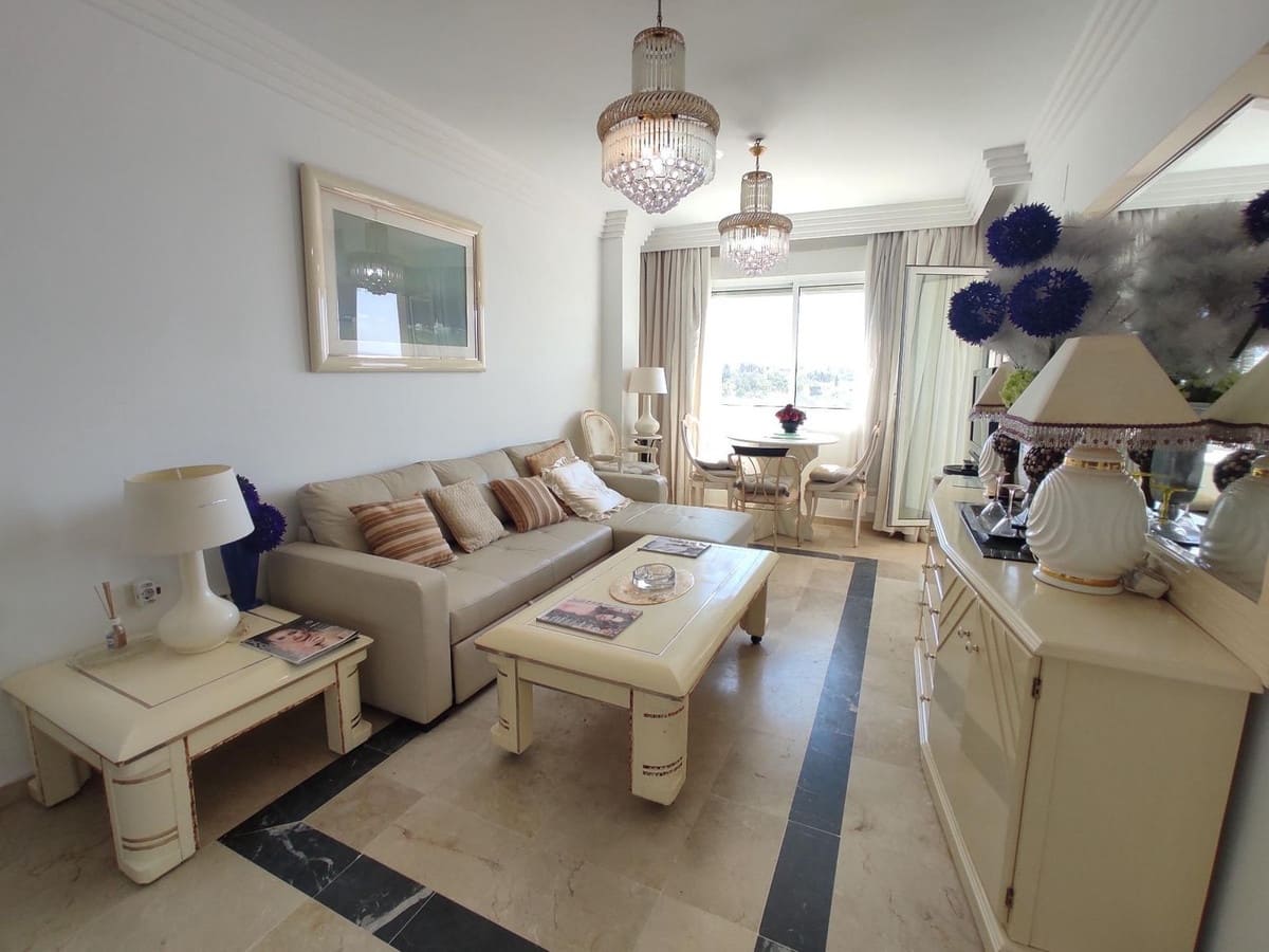 1 quarto Apartamento para venda em Marbella com piscina garagem - 415 000 € (Ref: 9972111)