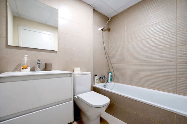 2 sovrum Lägenhet till salu i Estepona med pool - 395 000 € (Ref: 9972113)