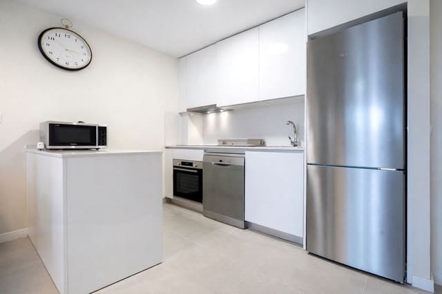 2 sovrum Lägenhet till salu i Estepona med pool - 395 000 € (Ref: 9972113)
