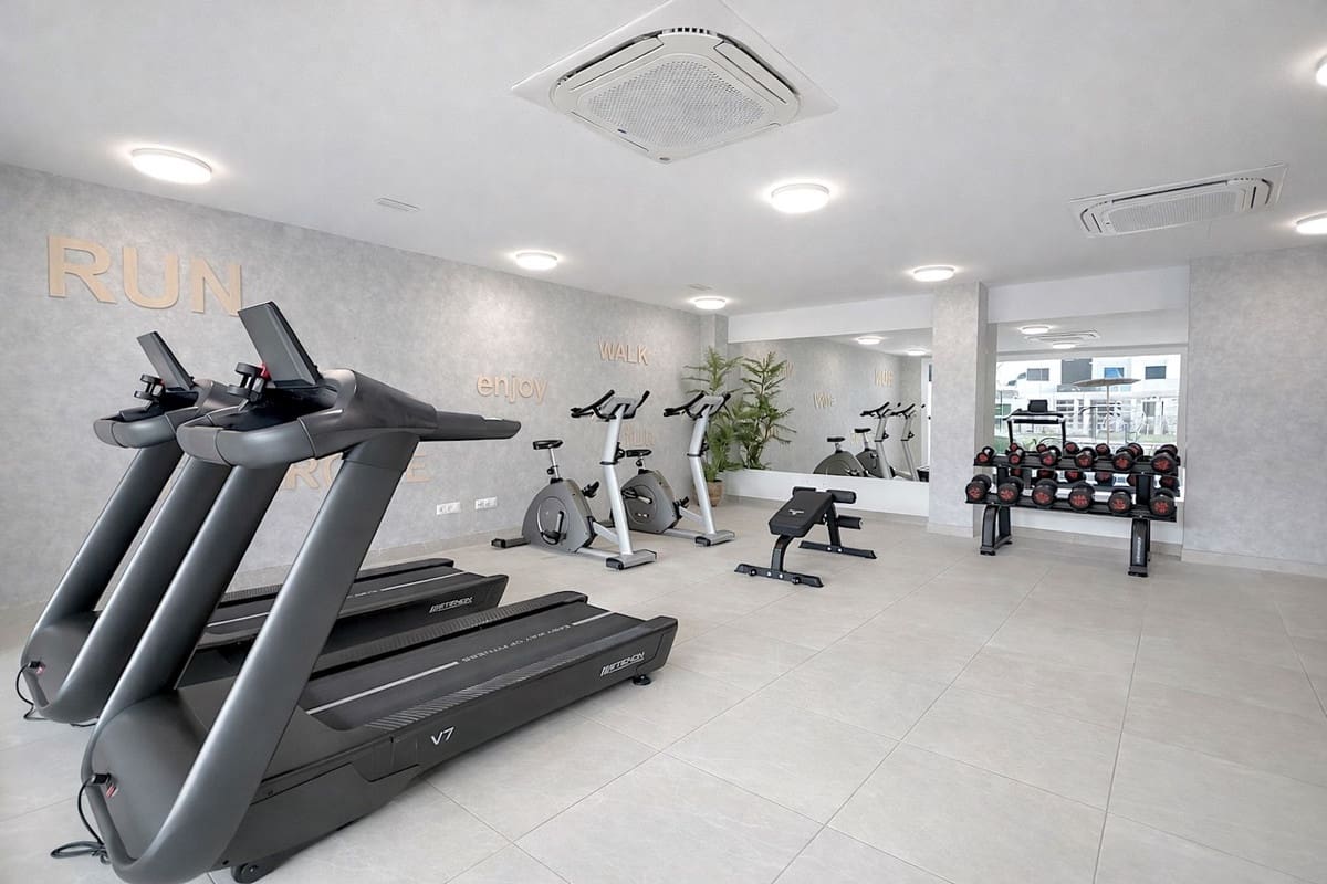 2 sovrum Lägenhet till salu i Estepona med pool - 395 000 € (Ref: 9972113)