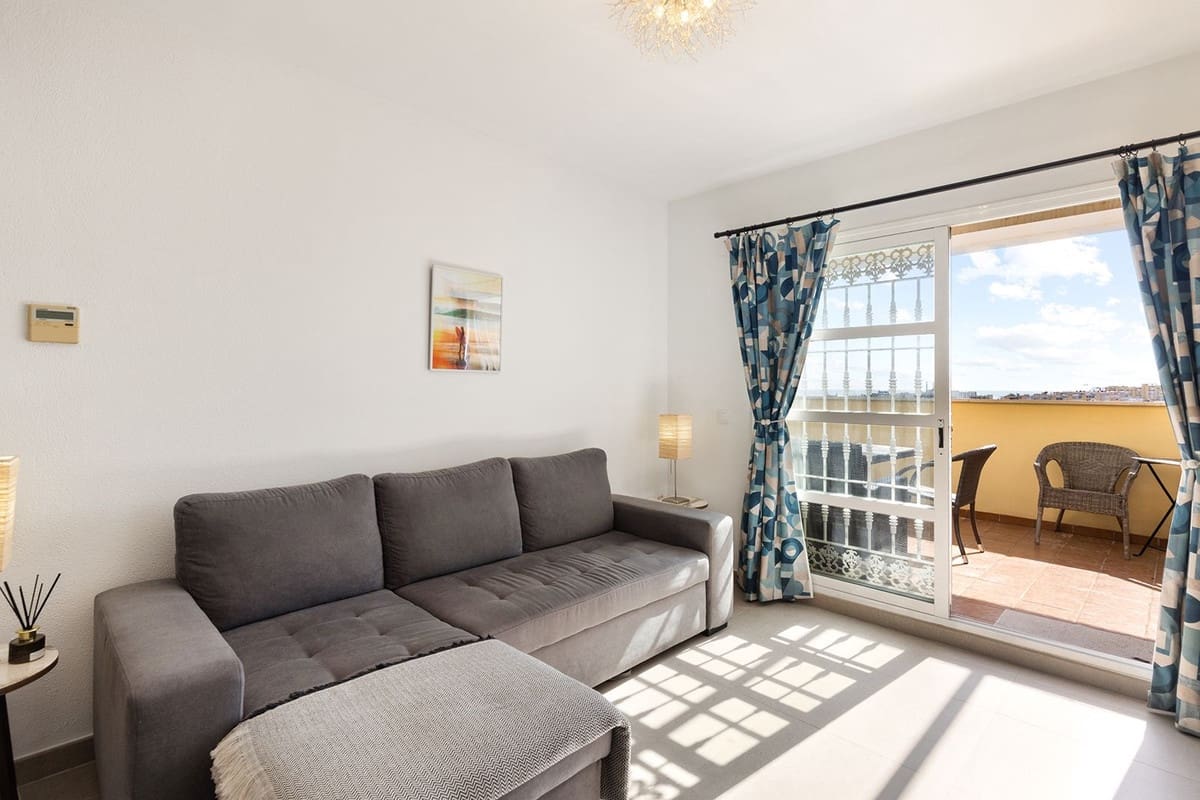 2 soverom Leilighet til salgs i Torremolinos med svømmebasseng - € 395 000 (Ref: 9972114)