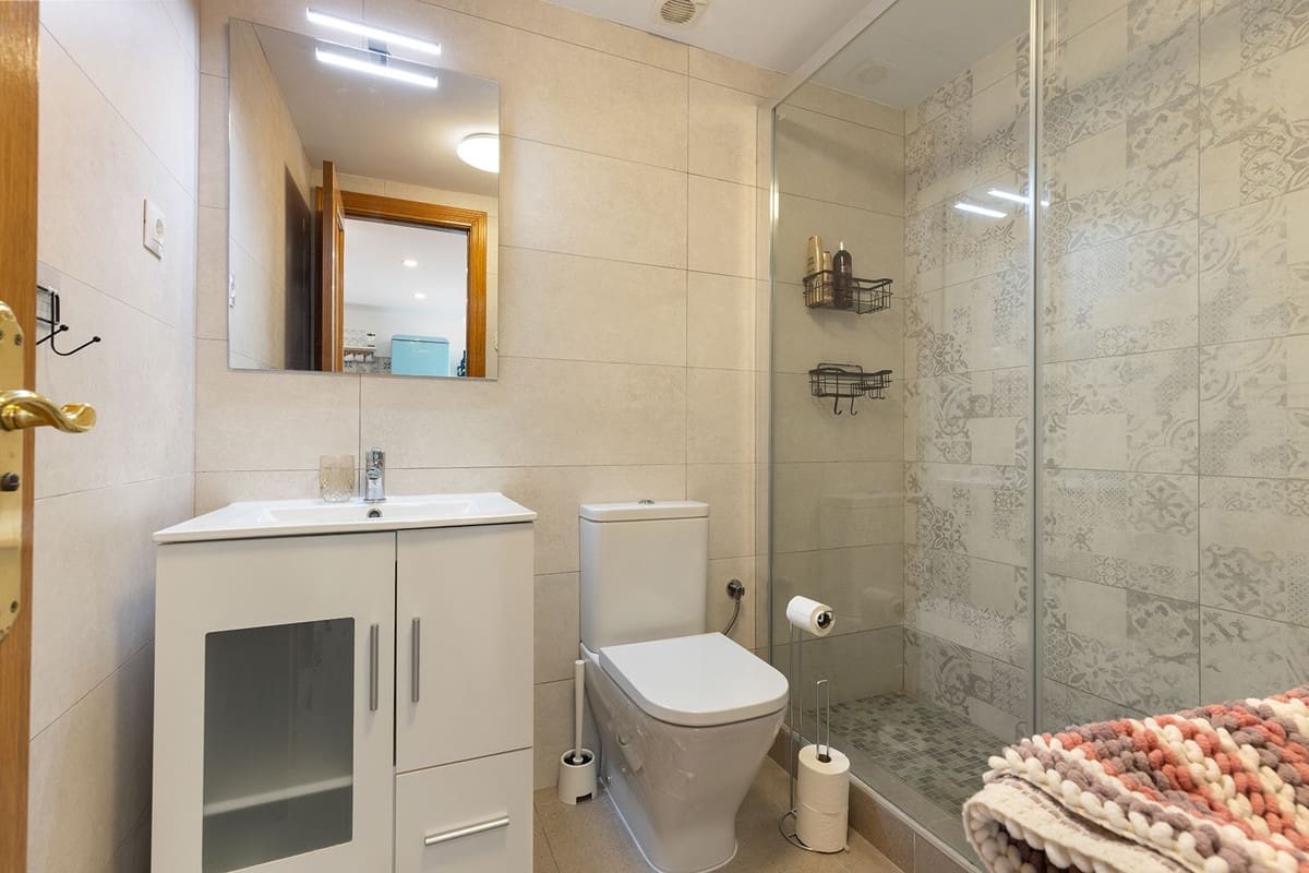 2 soverom Leilighet til salgs i Torremolinos med svømmebasseng - € 395 000 (Ref: 9972114)