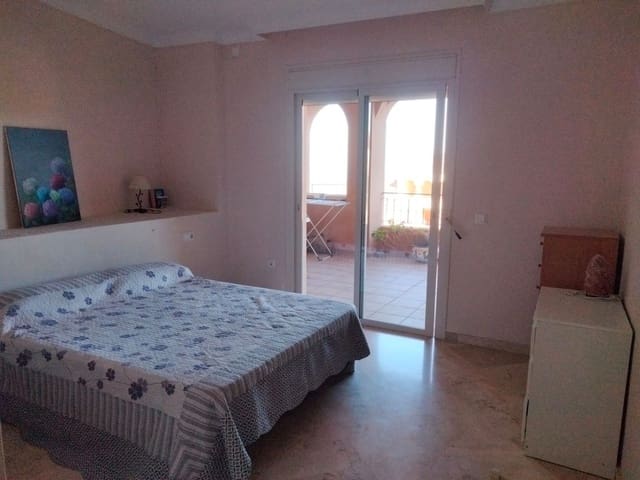 Apartamento de 2 habitaciones en La Mairena, Ojen en venta con piscina garaje - 385.000 € (Ref: 9972121)