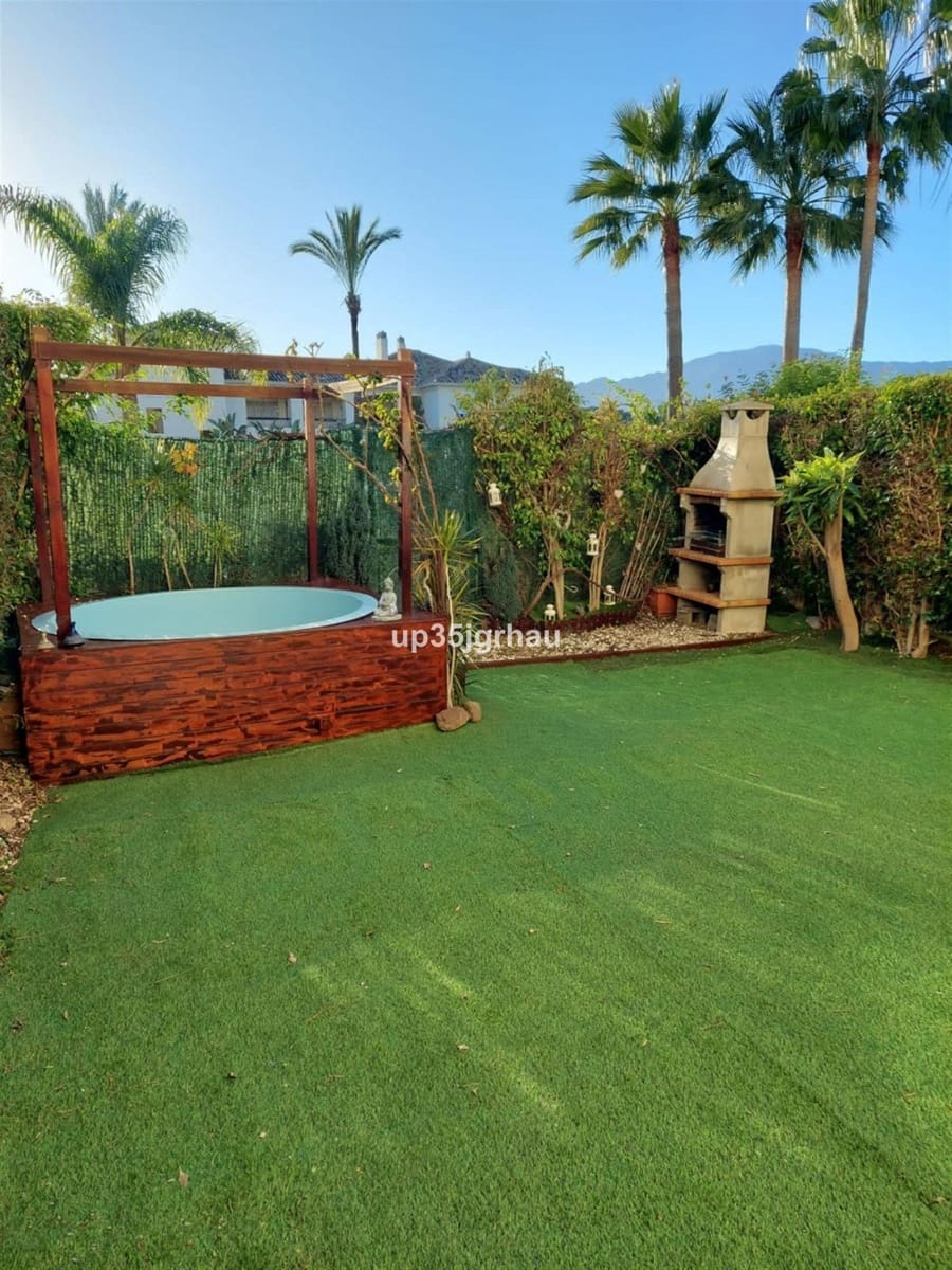 2 camera da letto Appartamento in vendita in Estepona con piscina garage - 399.900 € (Rif: 9972122)