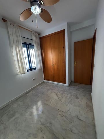 2 bedroom Apartment for sale in Huerta Nueva, Estepona with pool garage - € 381,000 (Ref: 9972125)