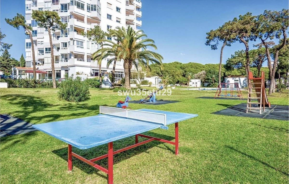 Estudio en Calahonda en venta con piscina - 270.000 € (Ref: 9972126)