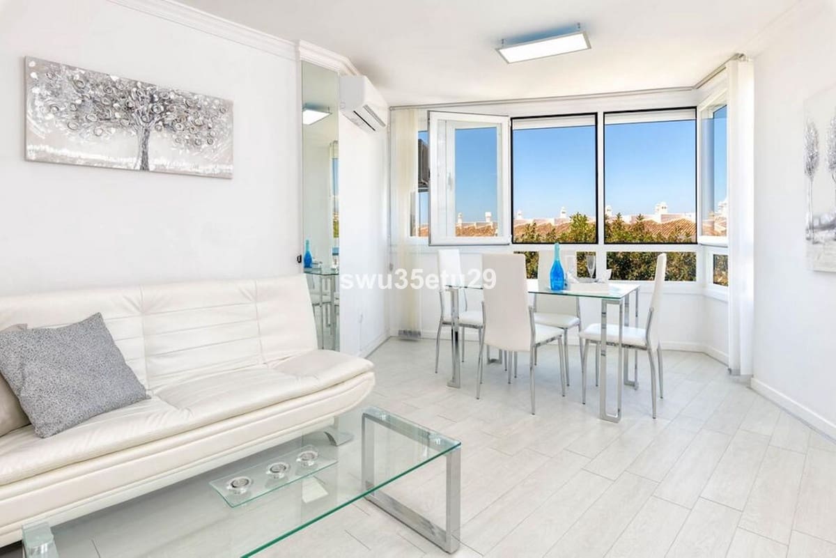 Estudio en Calahonda en venta con piscina - 270.000 € (Ref: 9972126)