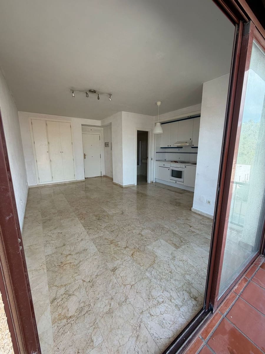 Studio til salgs i San Luis de Sabinillas med svømmebasseng - € 179 000 (Ref: 9972127)