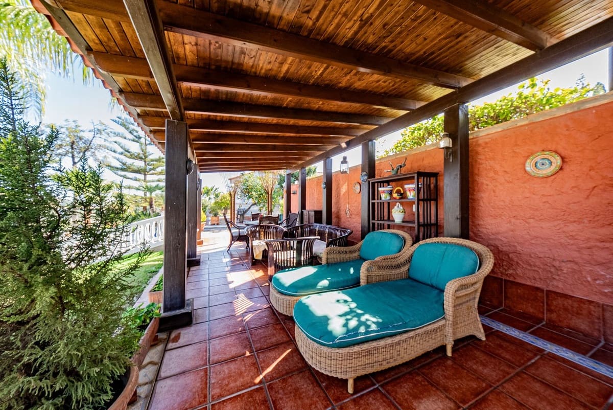 5 soverom Villa til salgs i Alhaurin de la Torre med svømmebasseng - € 1 390 000 (Ref: 9972128)
