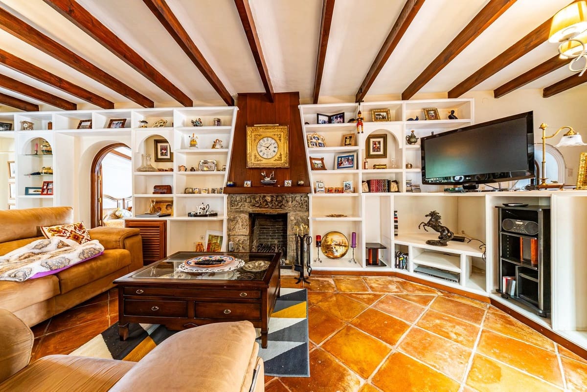 5 soverom Villa til salgs i Alhaurin de la Torre med svømmebasseng - € 1 390 000 (Ref: 9972128)