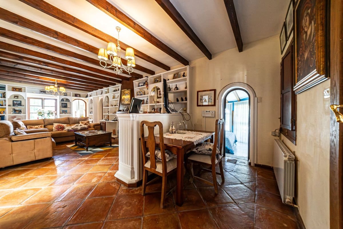 5 soverom Villa til salgs i Alhaurin de la Torre med svømmebasseng - € 1 390 000 (Ref: 9972128)