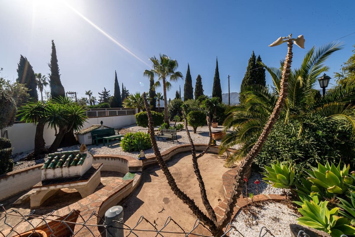 5 soverom Villa til salgs i Alhaurin de la Torre med svømmebasseng - € 1 390 000 (Ref: 9972128)