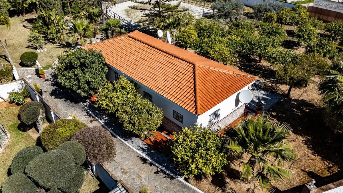 5 soverom Villa til salgs i Alhaurin de la Torre med svømmebasseng - € 1 390 000 (Ref: 9972128)