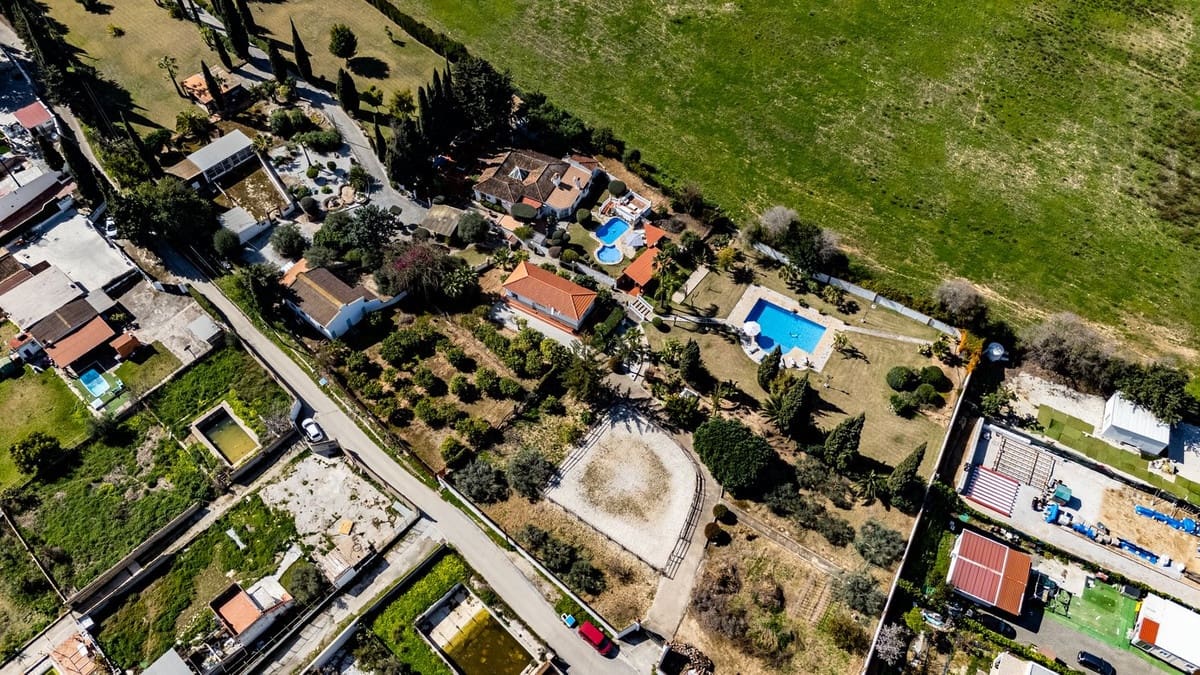 5 soverom Villa til salgs i Alhaurin de la Torre med svømmebasseng - € 1 390 000 (Ref: 9972128)