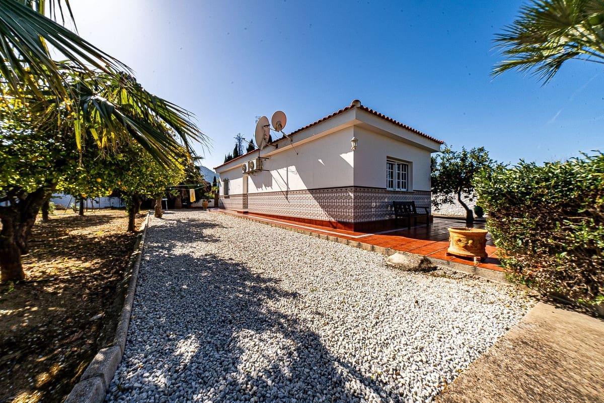 5 soverom Villa til salgs i Alhaurin de la Torre med svømmebasseng - € 1 390 000 (Ref: 9972128)